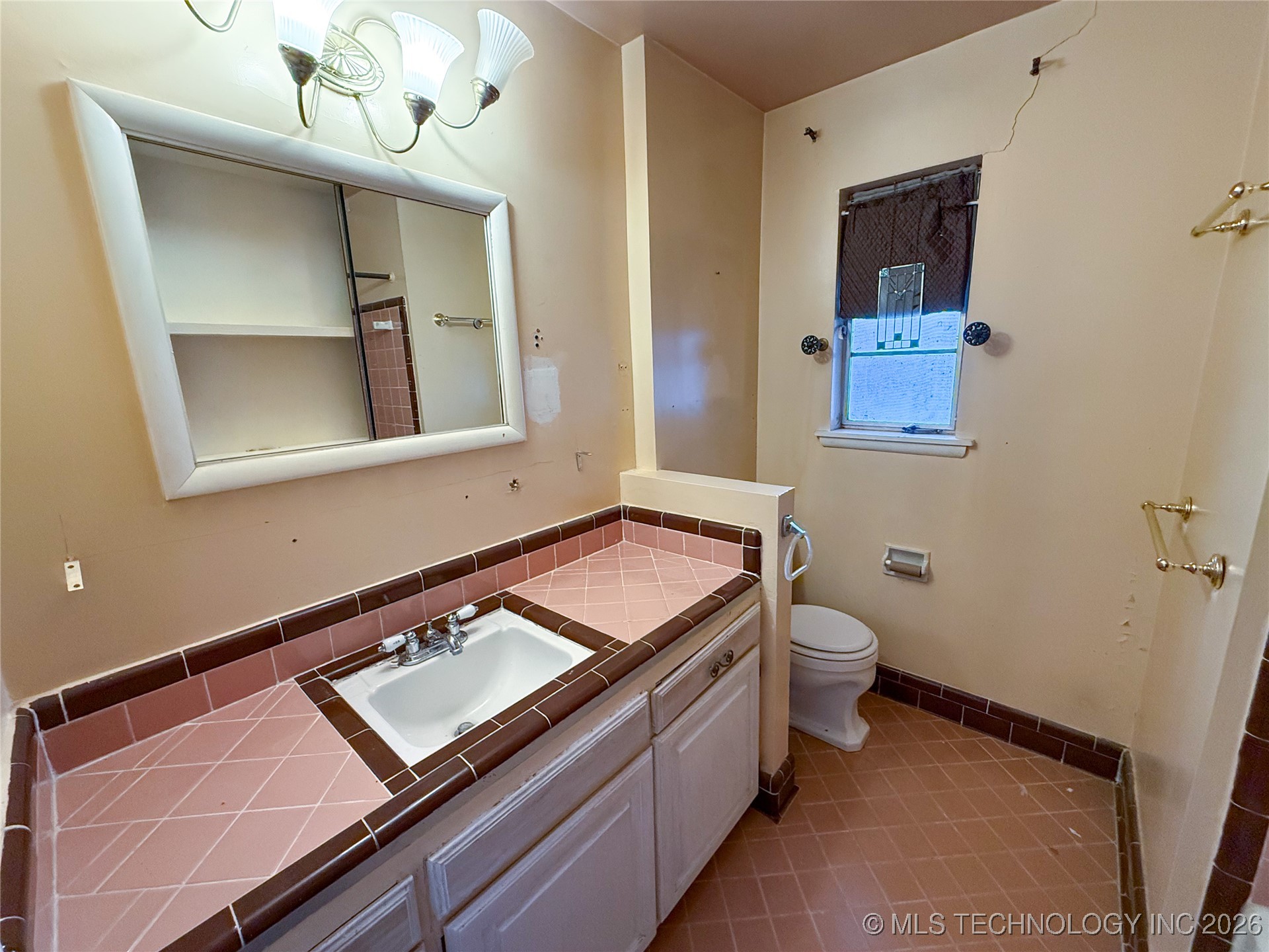 5378 E 30th Place Property Photo 8