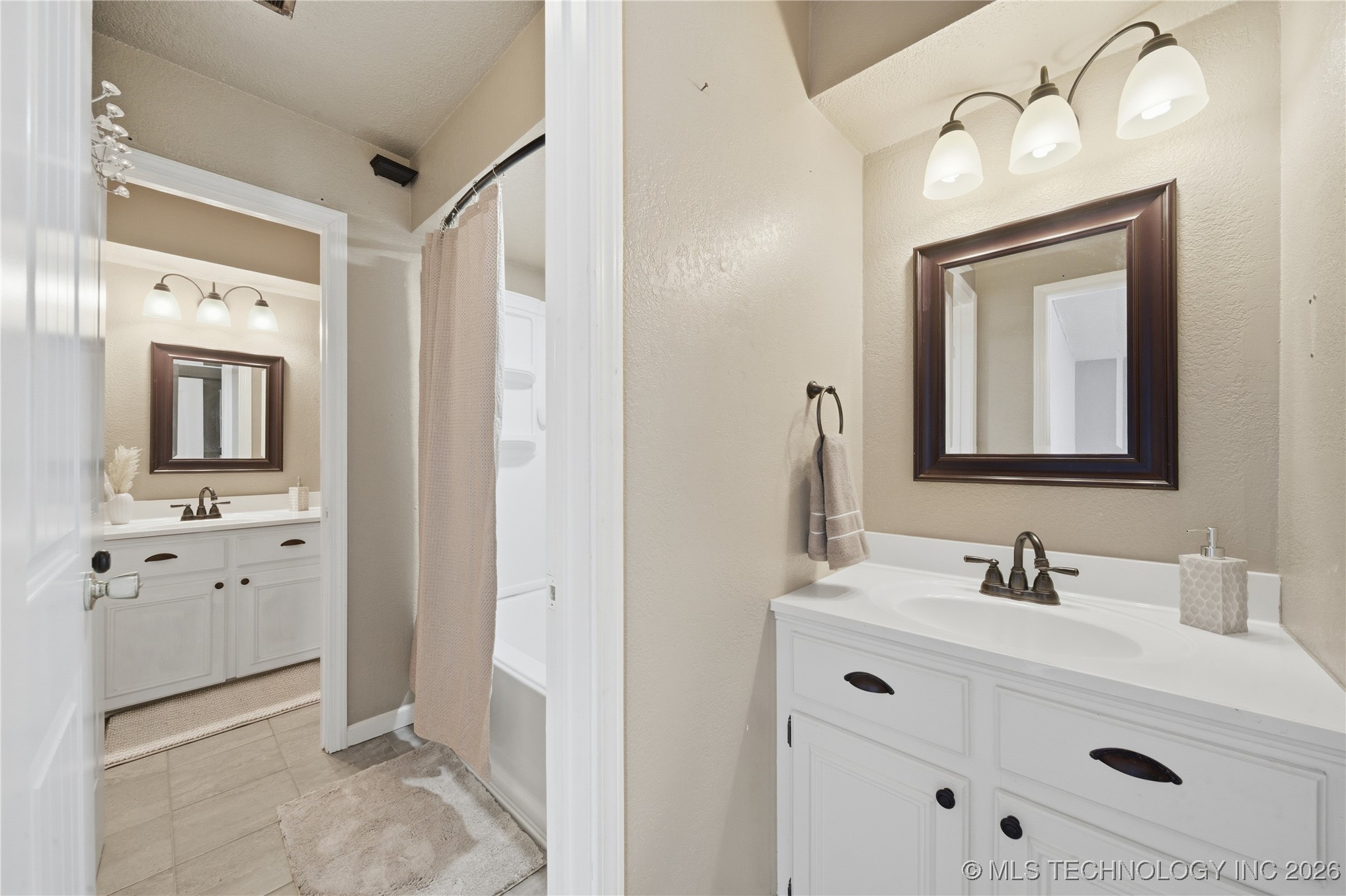 9003 E 60th Place 9003 Property Photo 17