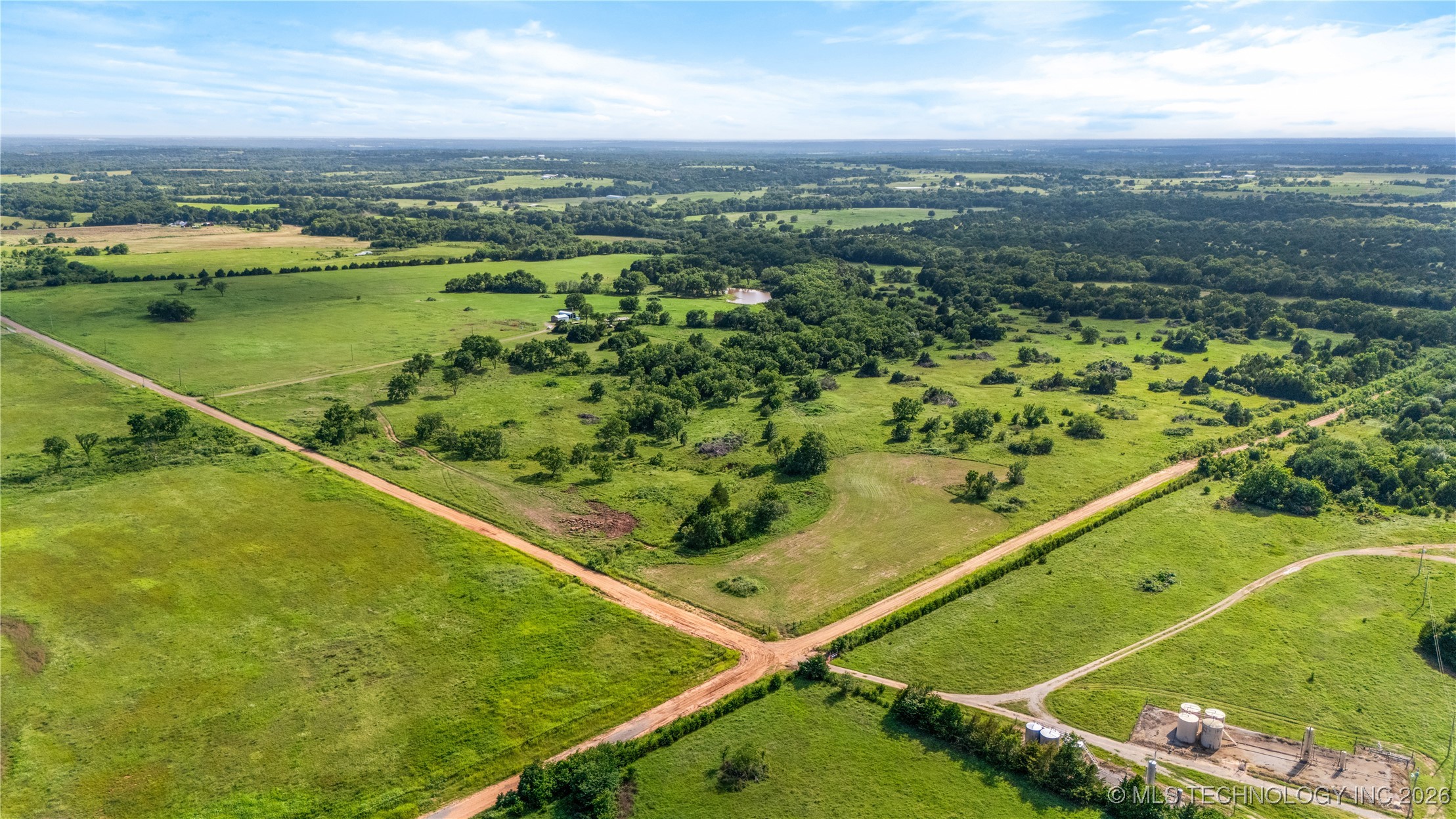 E 800 Road Property Photo 2