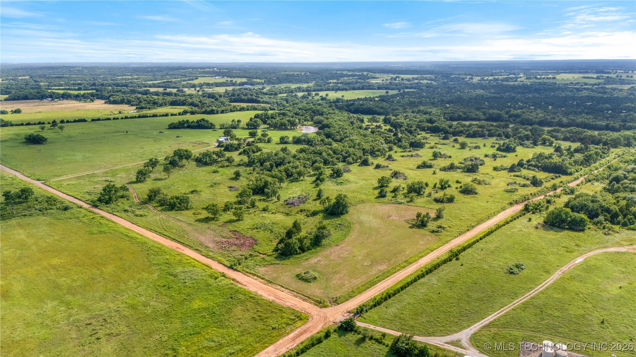 E 800 Road Property Photo 8