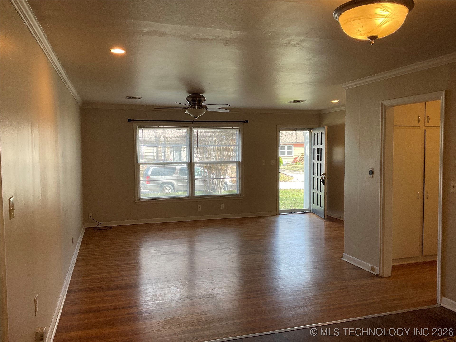 220 E 45th Place S Property Photo 2