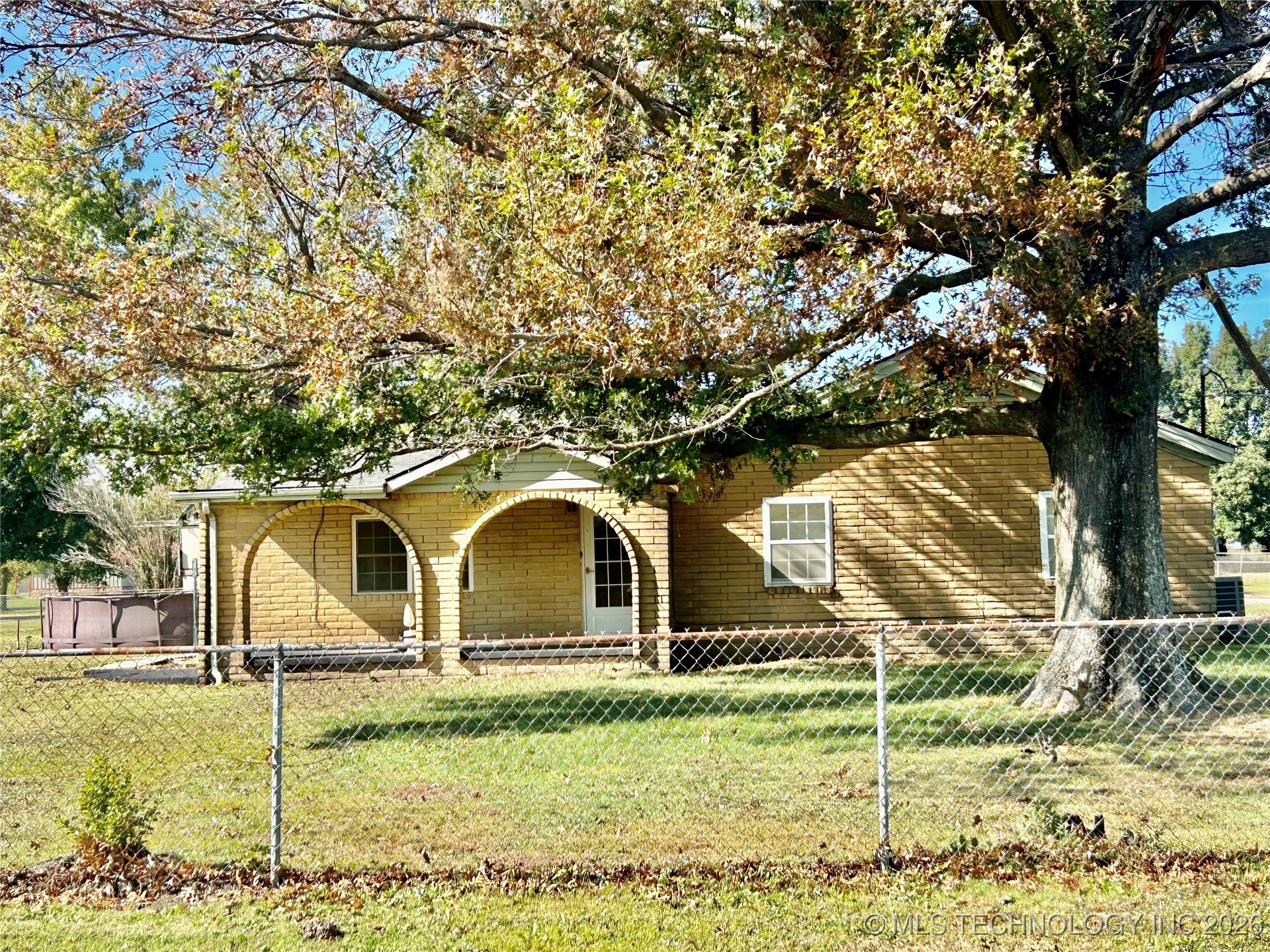 1231 S 61st Street W Property Photo 2