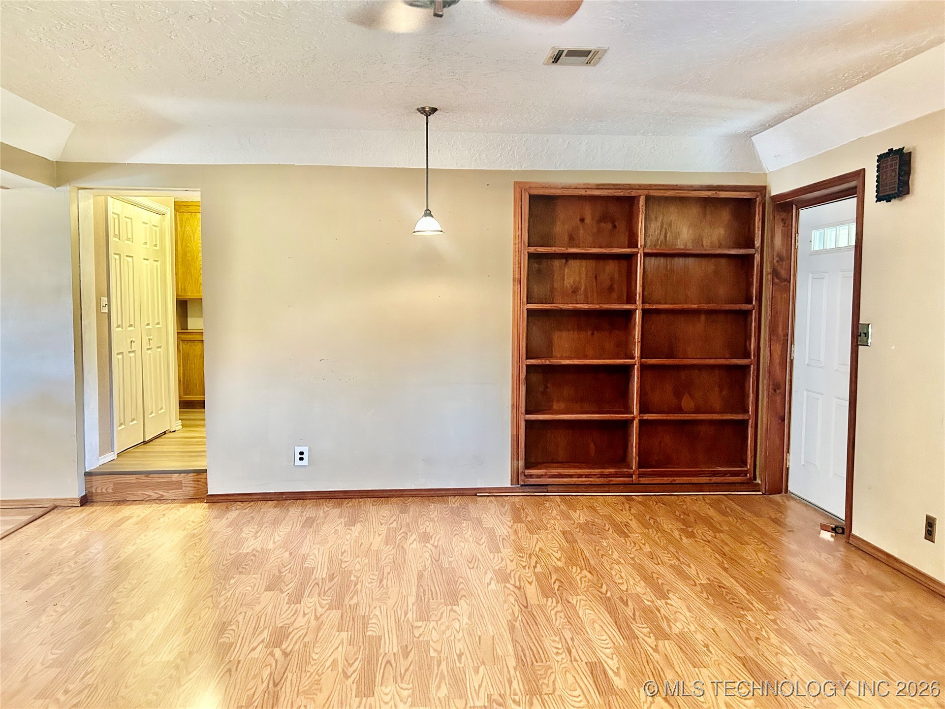 1231 S 61st Street W Property Photo 43