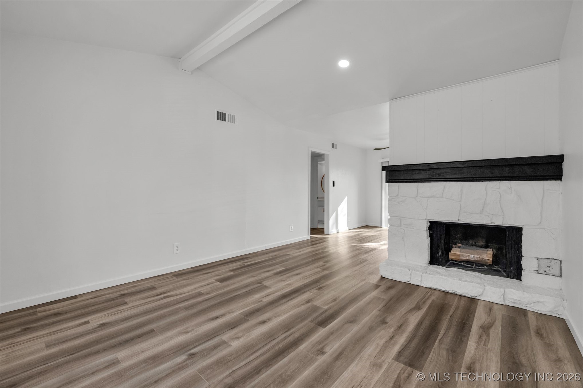 4406 E 68th Street 472 Property Photo 4