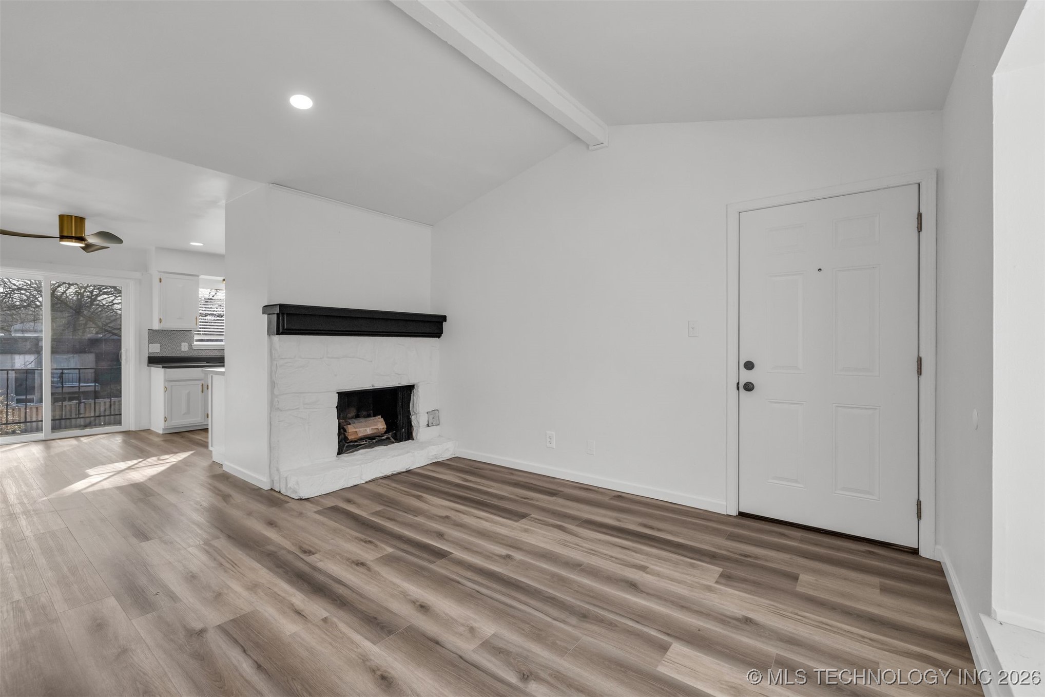 4406 E 68th Street 472 Property Photo 5