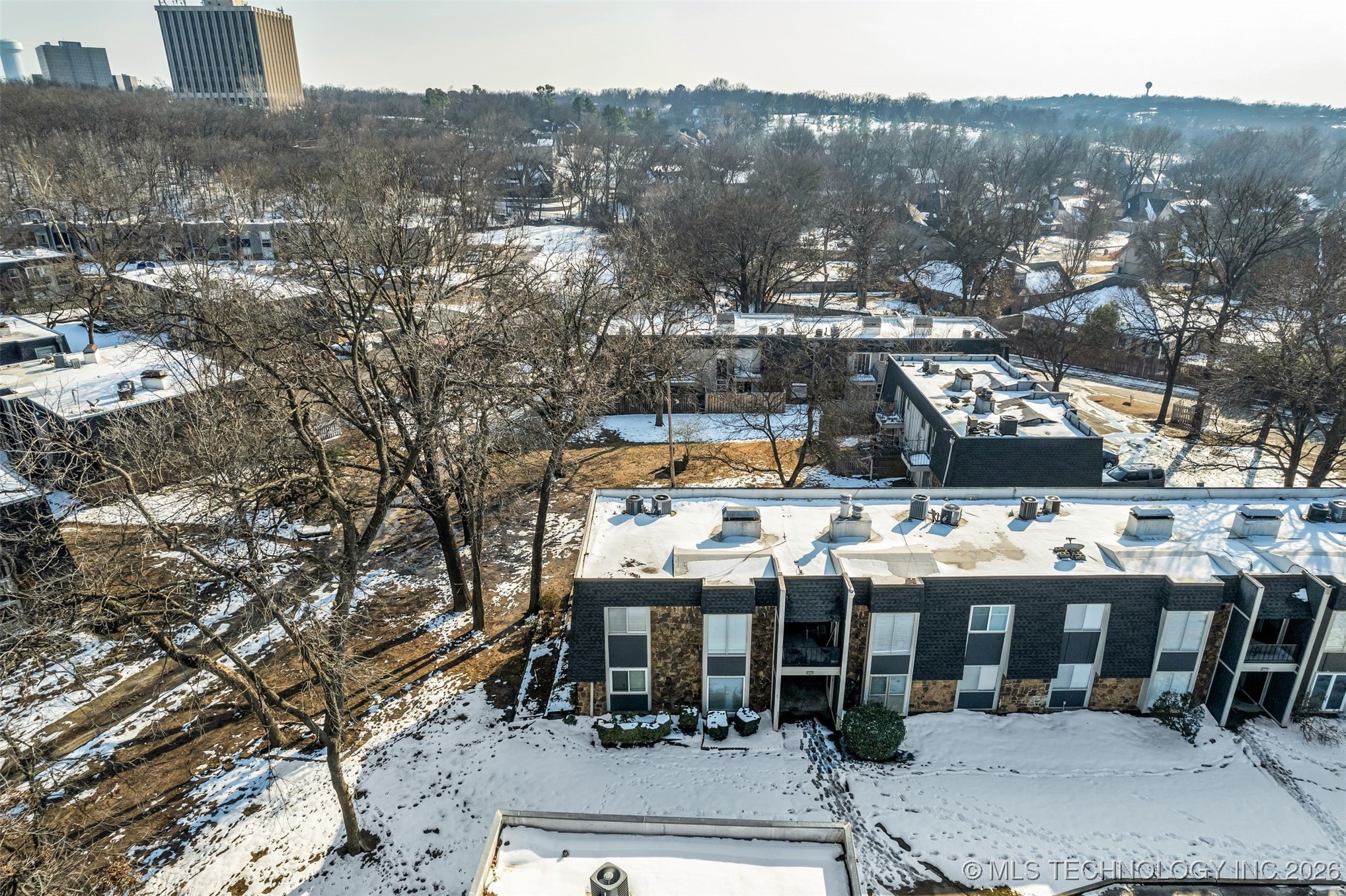 4406 E 68th Street 472 Property Photo 26
