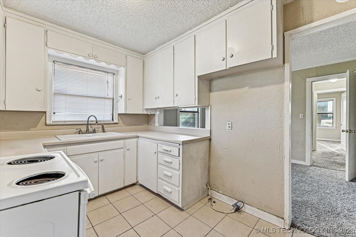 3947 S Madison Avenue Property Photo 10