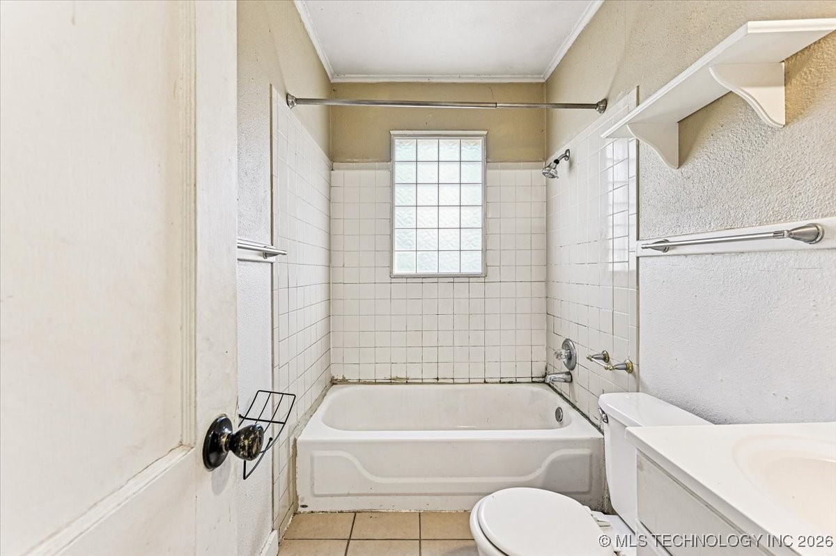 3947 S Madison Avenue Property Photo 17