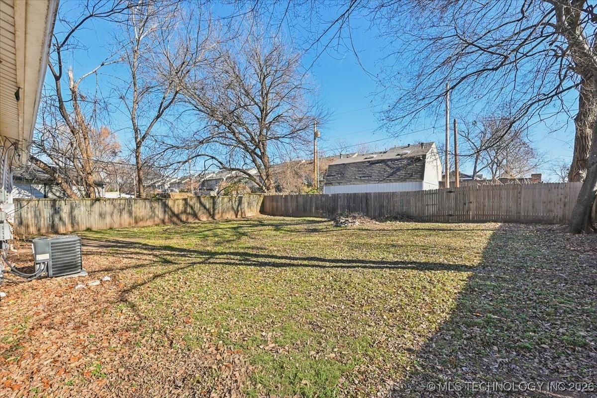 3947 S Madison Avenue Property Photo 21