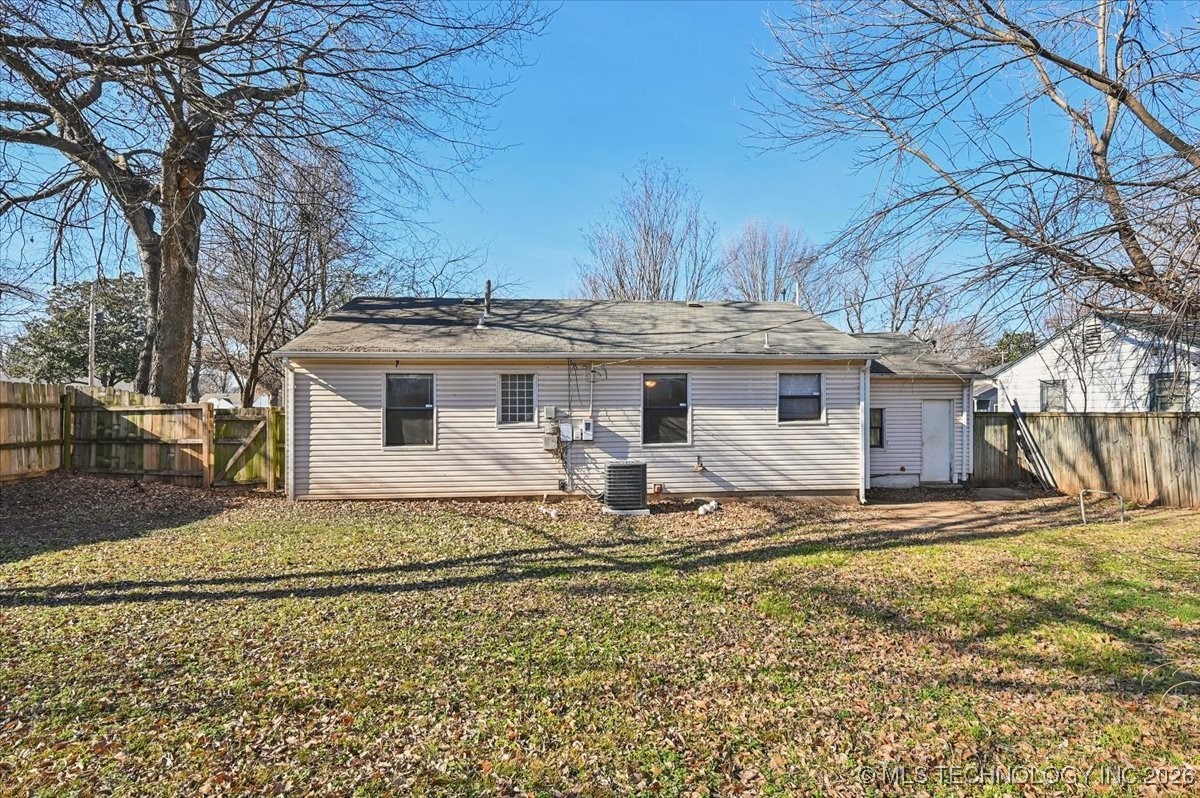 3947 S Madison Avenue Property Photo 24