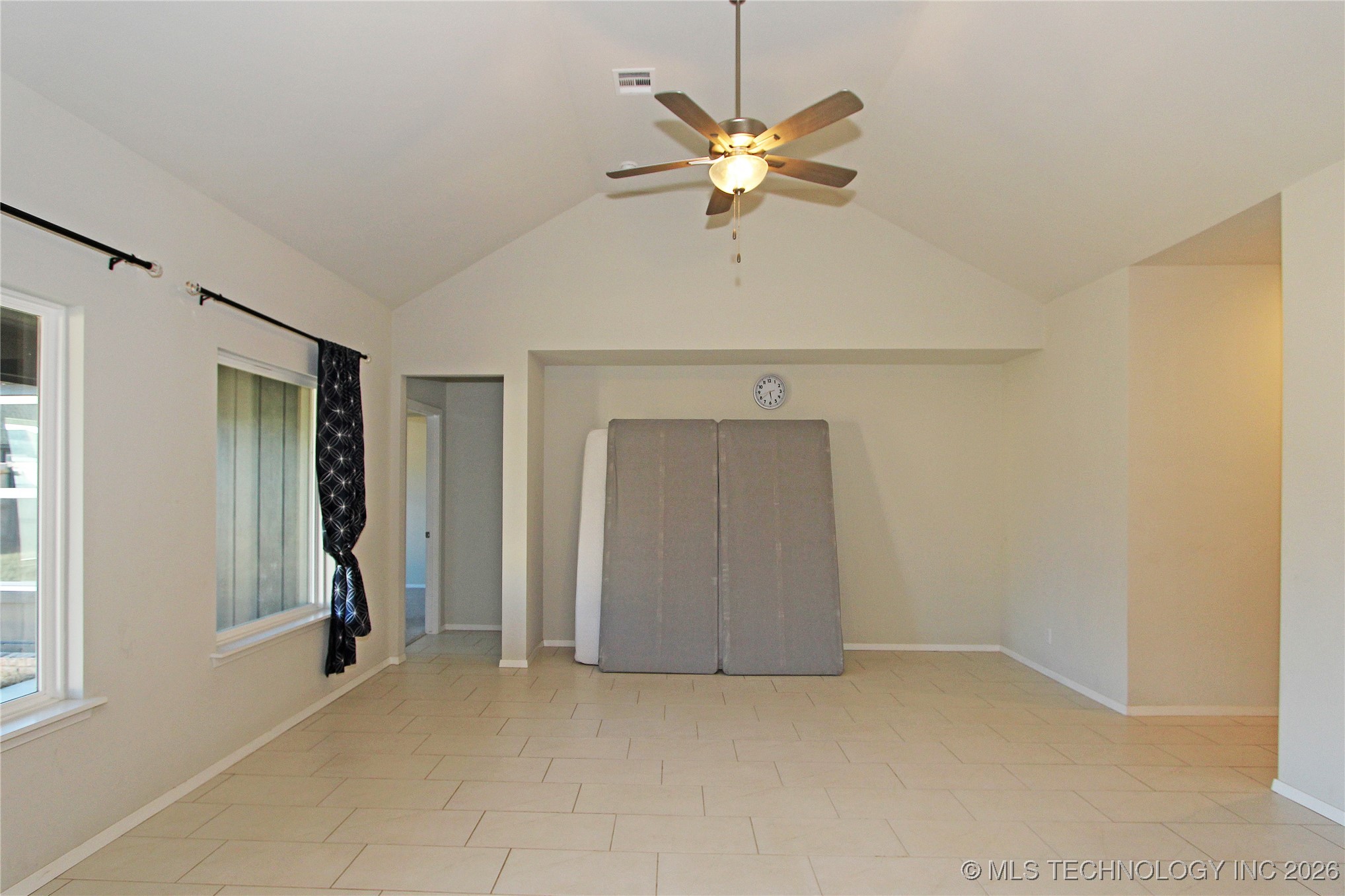 1664 E 138 Street S Property Photo 12