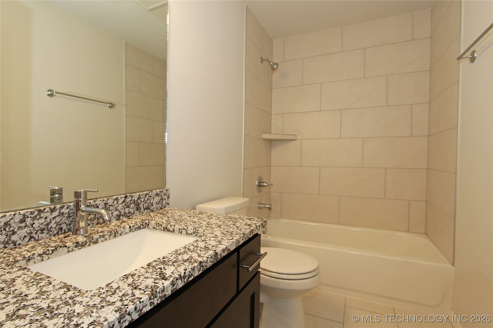 1664 E 138 Street S Property Photo 27