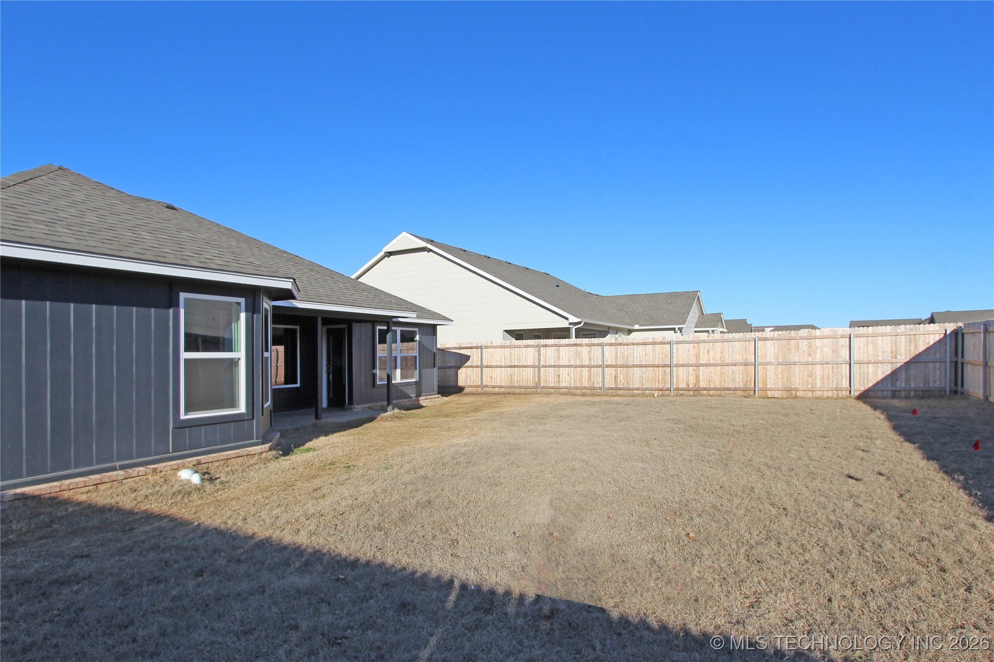 1664 E 138 Street S Property Photo 32