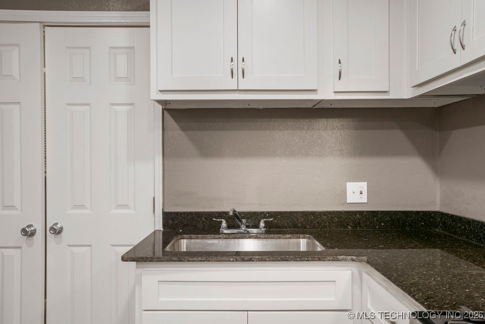 20415 E Admiral Boulevard Property Photo 16