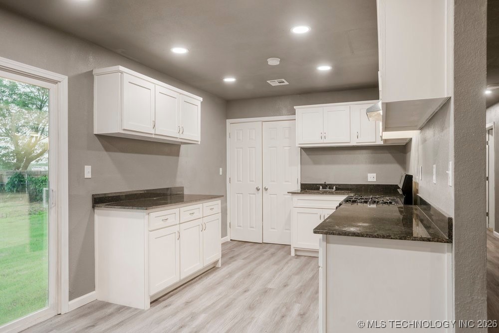 20415 E Admiral Boulevard Property Photo 17