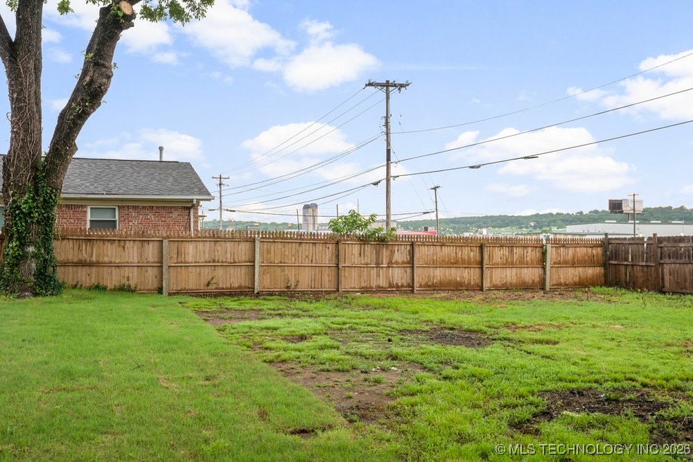 20415 E Admiral Boulevard Property Photo 34