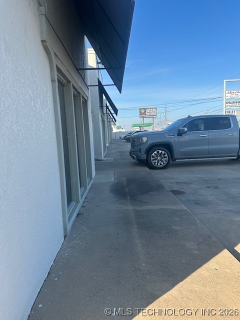 4722 S Mingo Road Property Photo 7