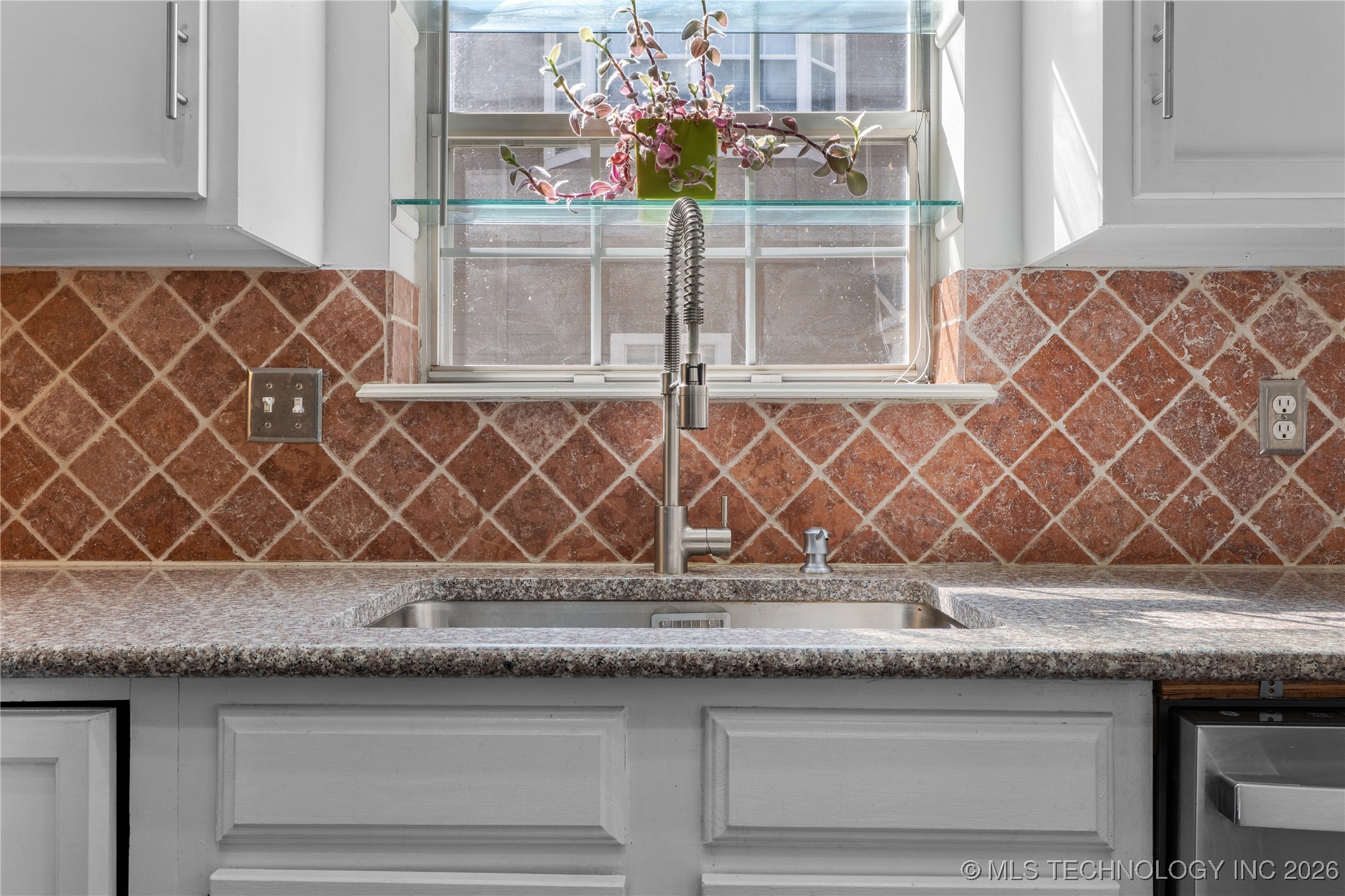 1418 S Frisco Avenue 4 Property Photo 18