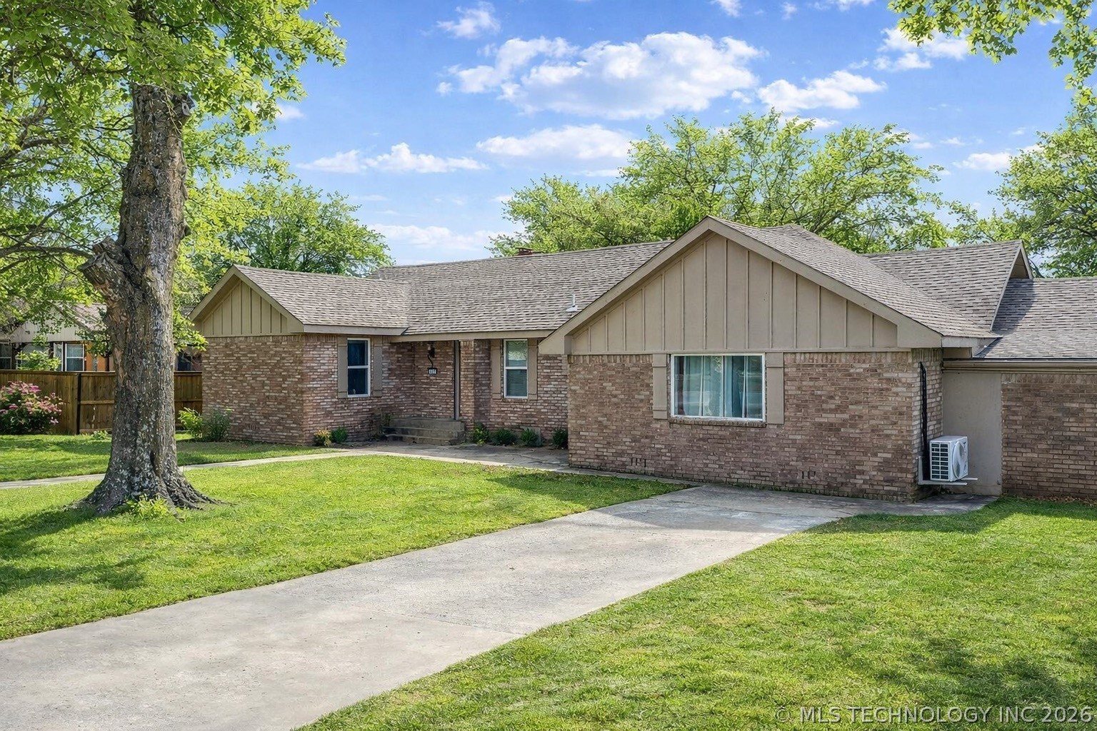 1115 W Canadian Avenue Property Photo 2