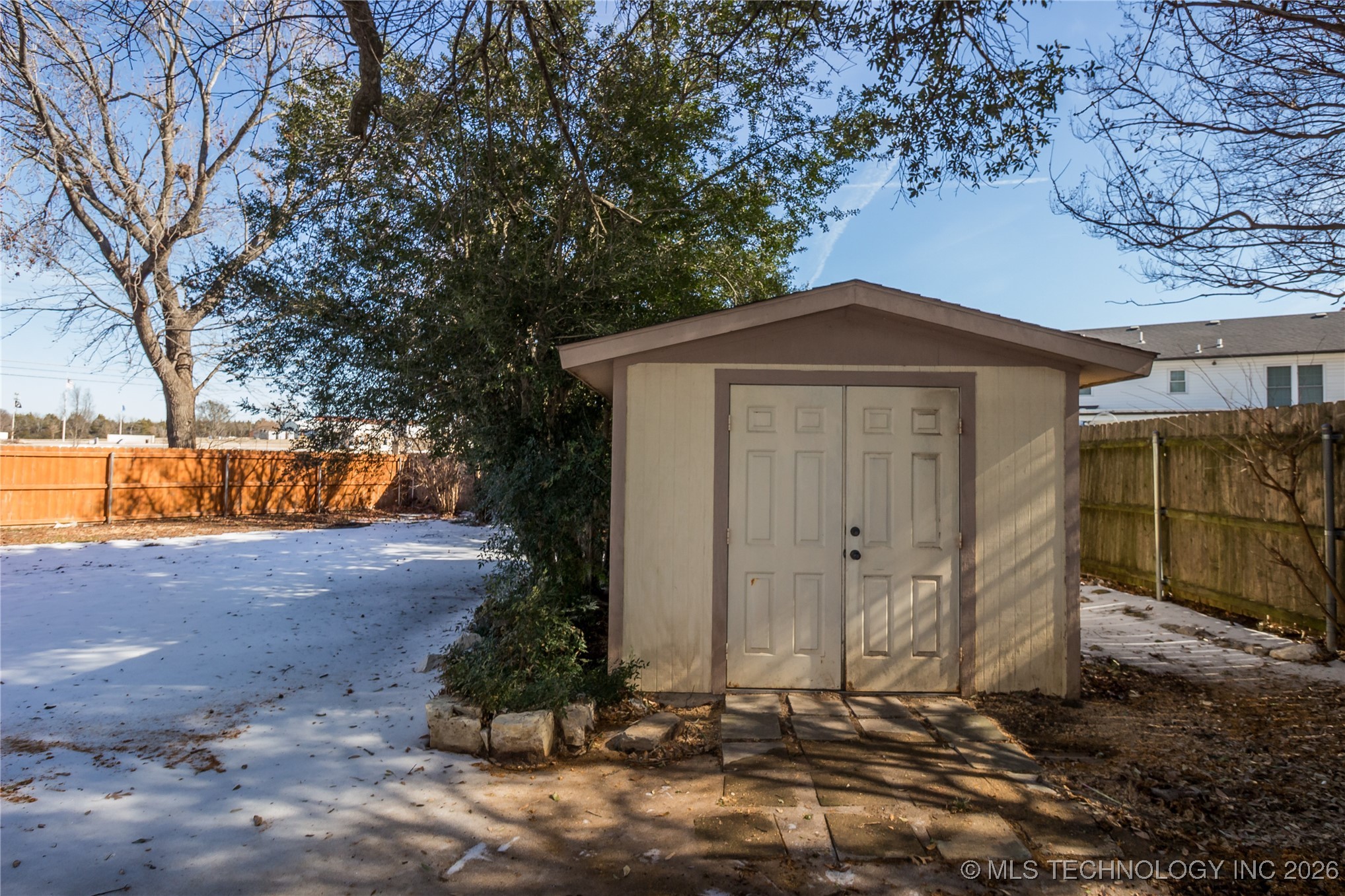 1200 Holly Property Photo 20