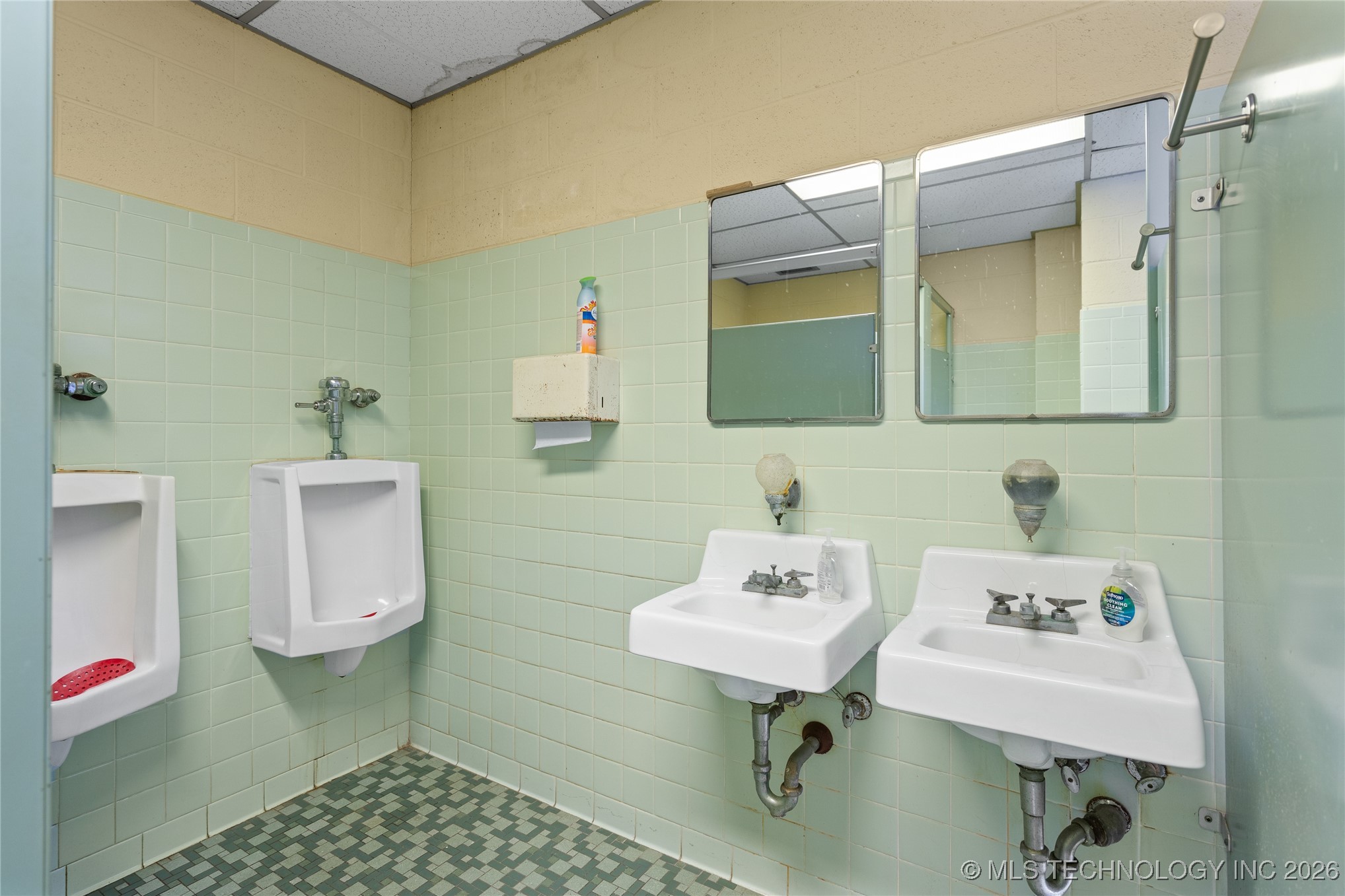 1032 Cherry Street Property Photo 11