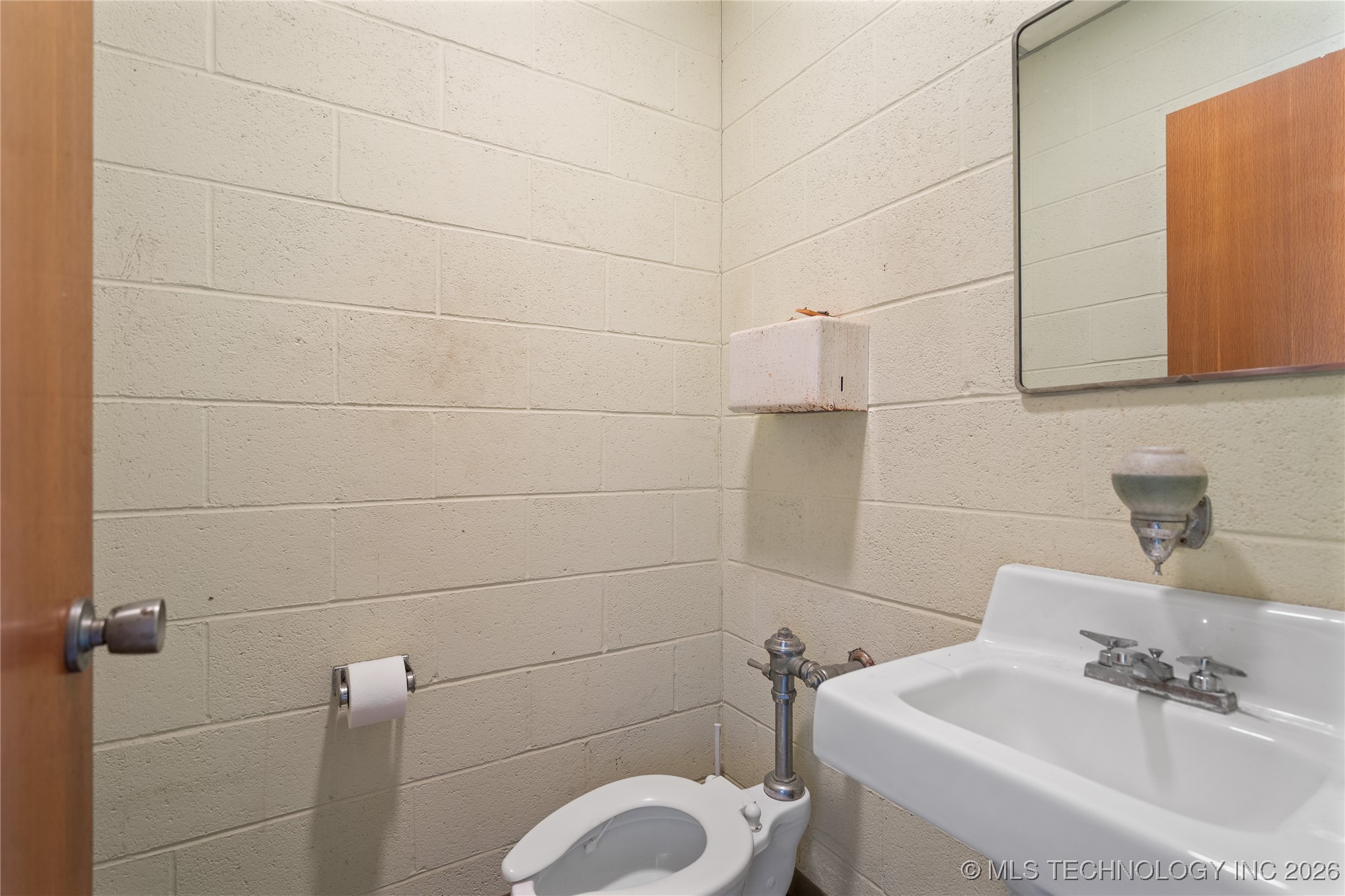 1032 Cherry Street Property Photo 28