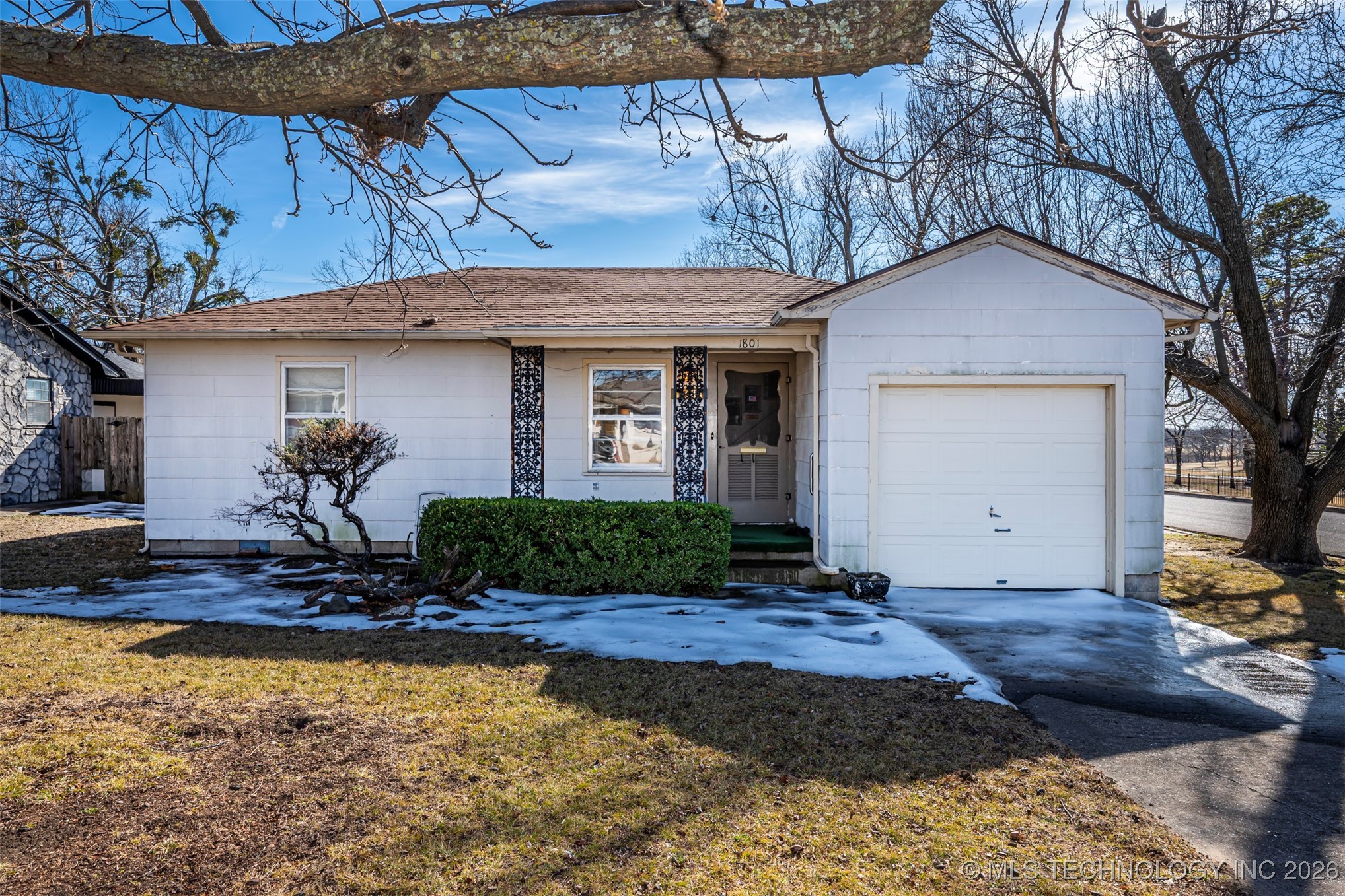 1801 E 6th Street Property Photo 1