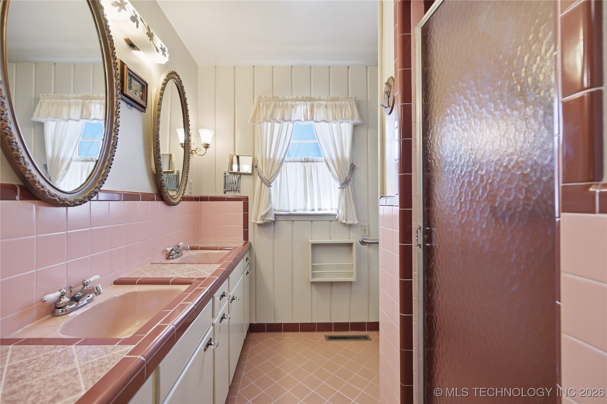 1801 E 6th Street Property Photo 28