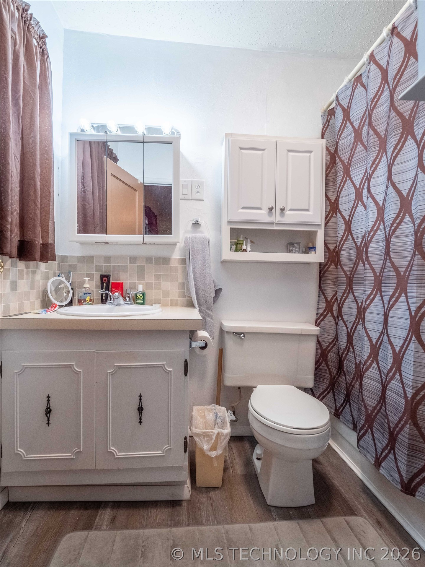 325 E Crisler Property Photo 19