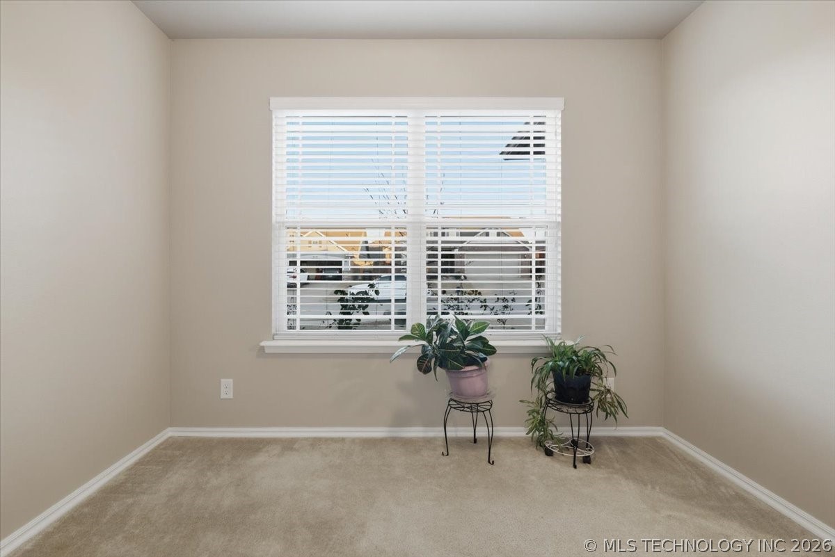 10452 S Kennedy Street Property Photo 7