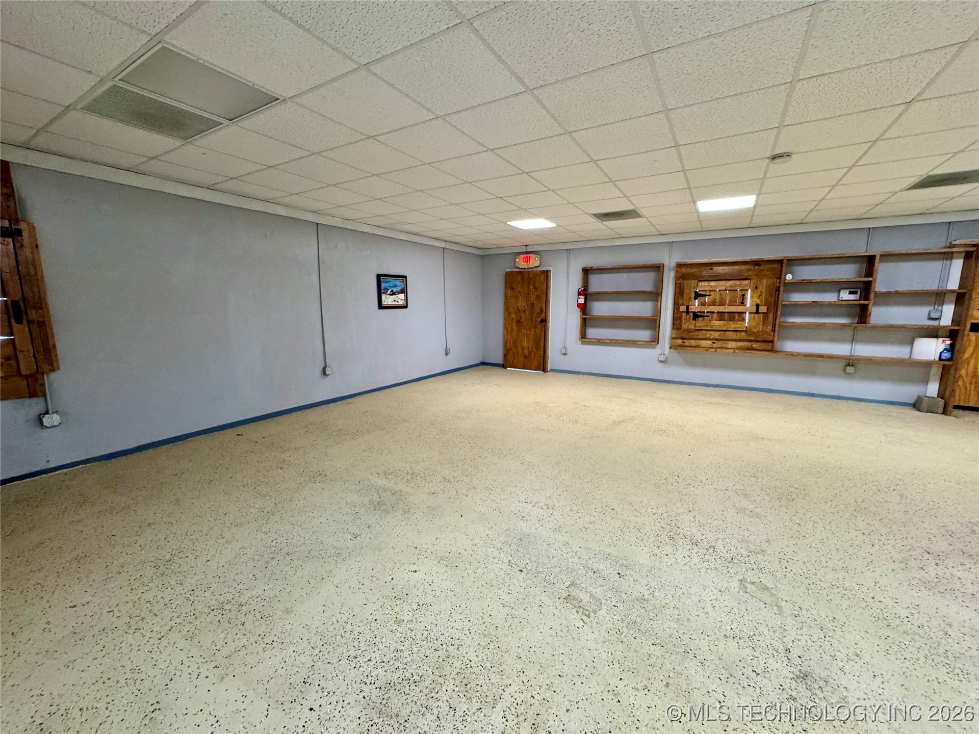 601 S 9th Highway Property Photo 19