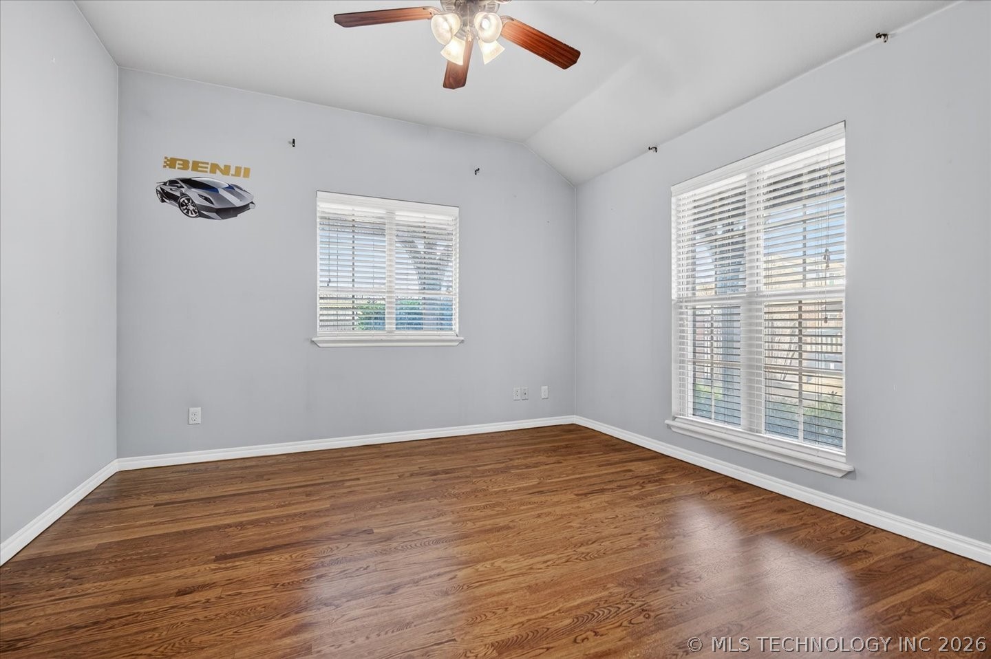 3207 Boardwalk Court Property Photo 6