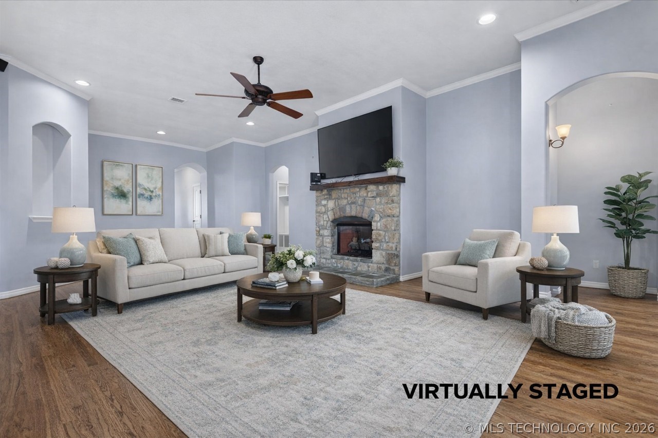 3207 Boardwalk Court Property Photo 8