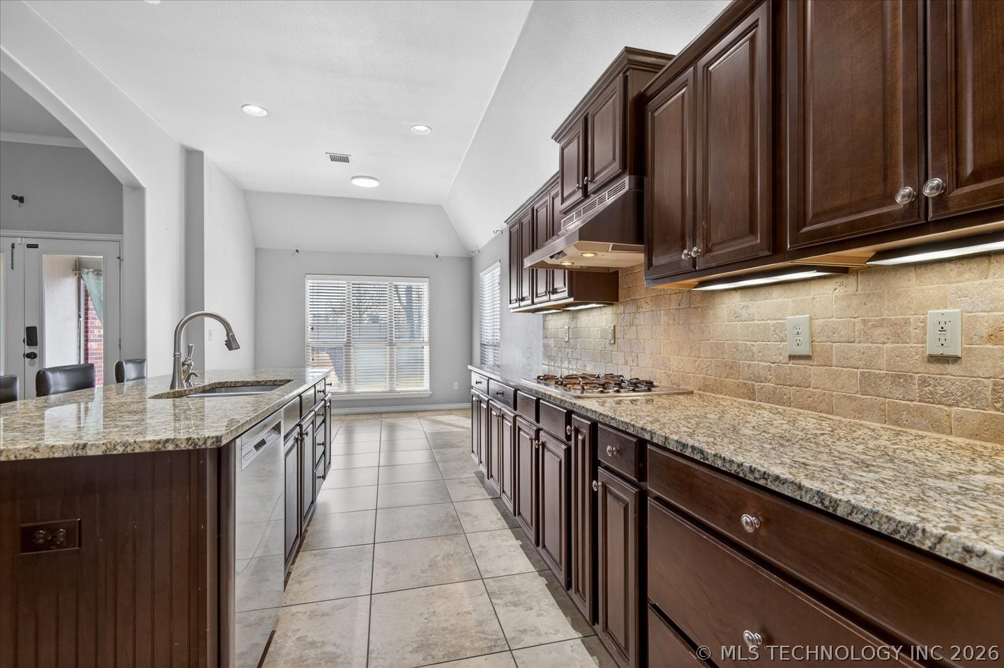 3207 Boardwalk Court Property Photo 13