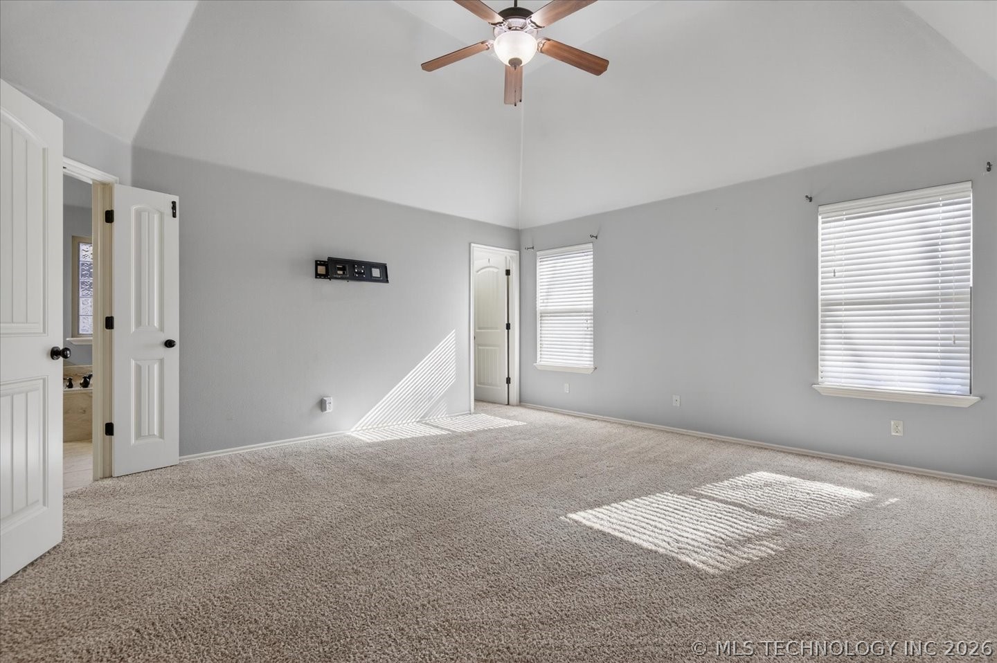 3207 Boardwalk Court Property Photo 23