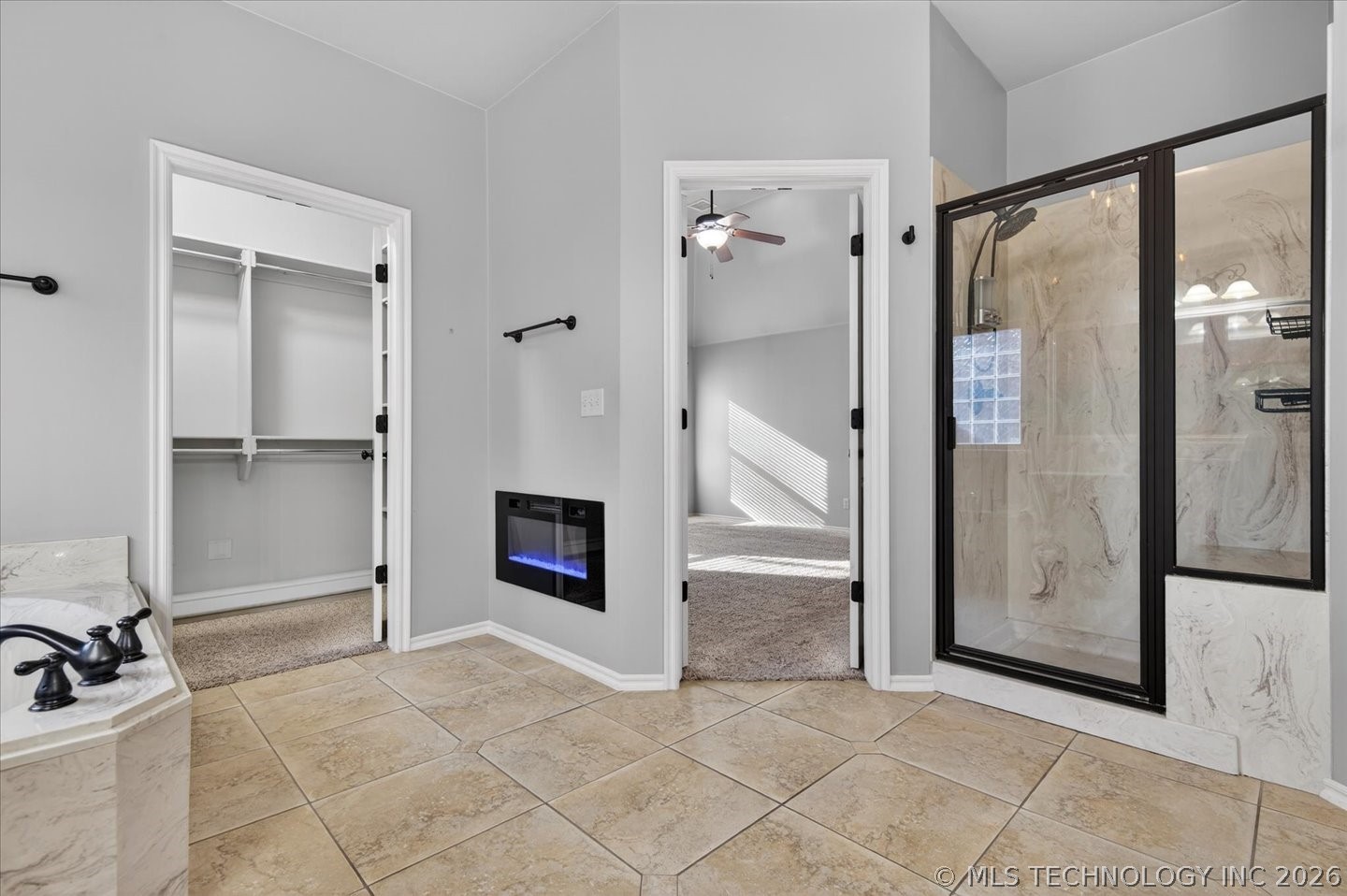 3207 Boardwalk Court Property Photo 28