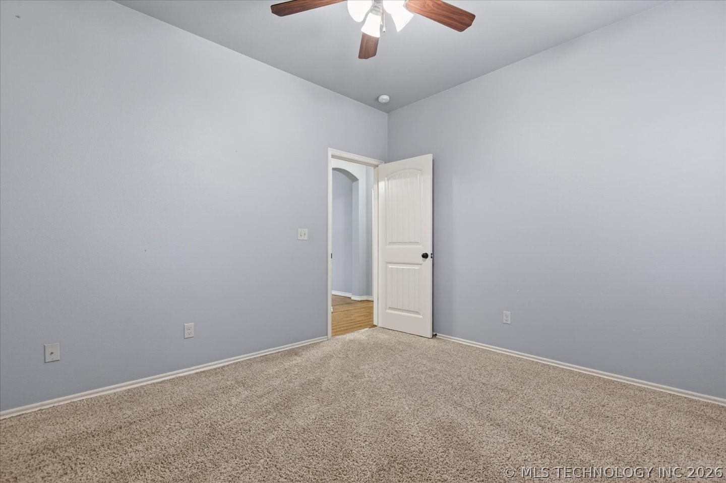 3207 Boardwalk Court Property Photo 30