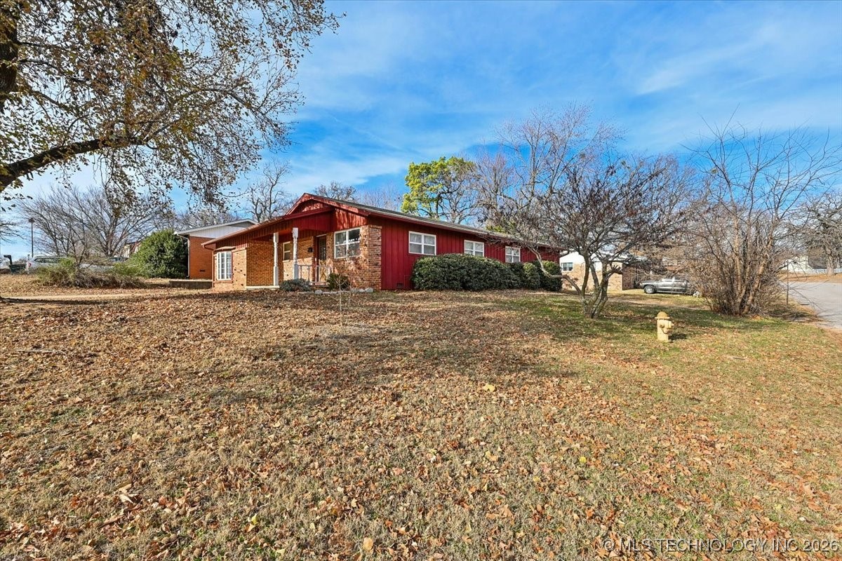 1115 Forest Drive Property Photo 2