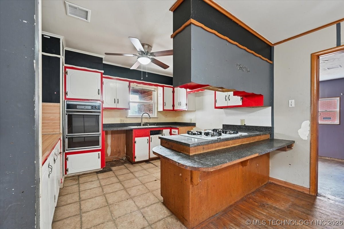 1115 Forest Drive Property Photo 11