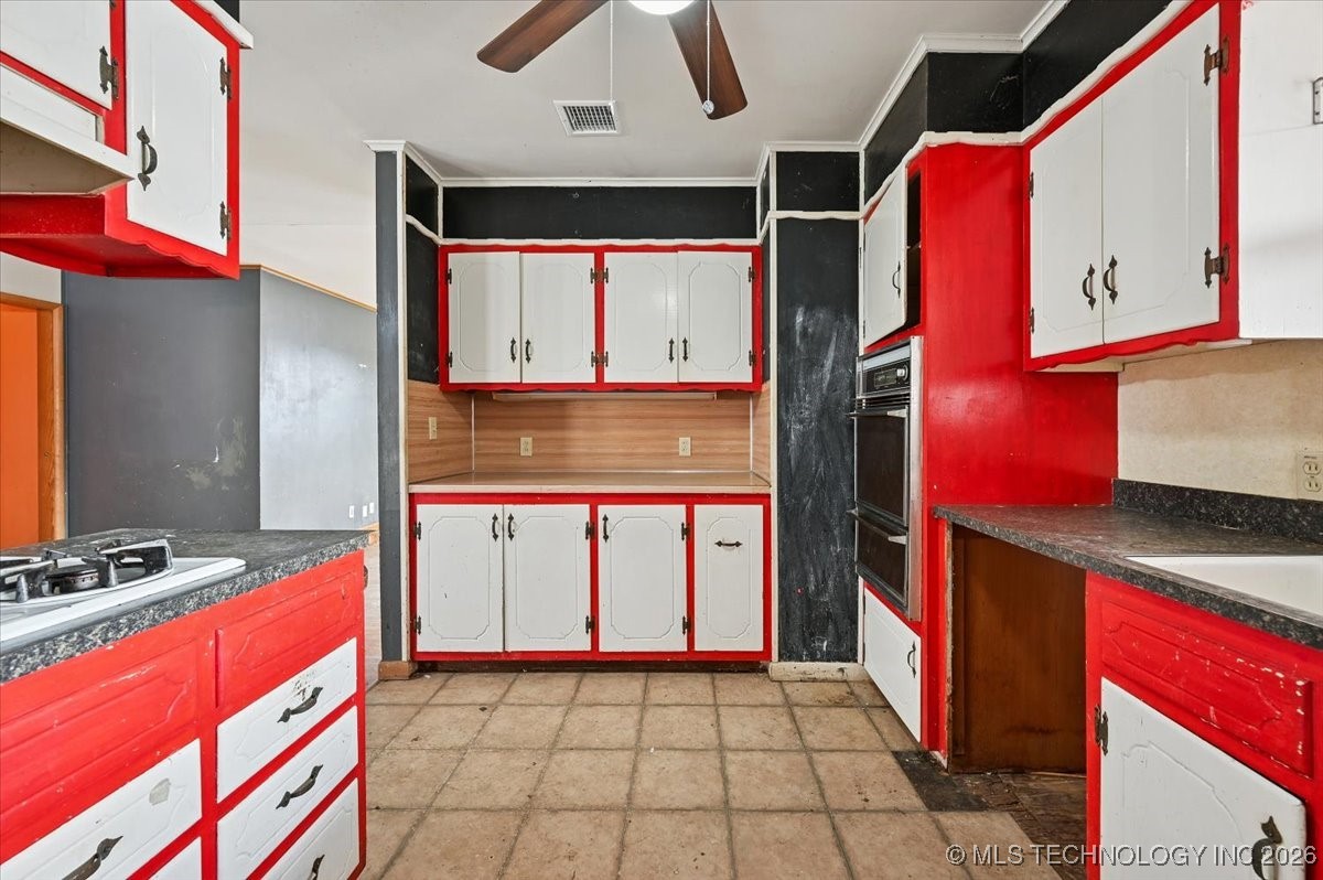 1115 Forest Drive Property Photo 12