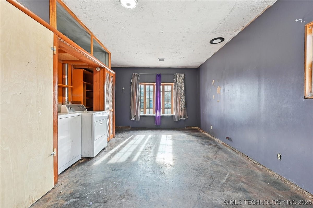 1115 Forest Drive Property Photo 14