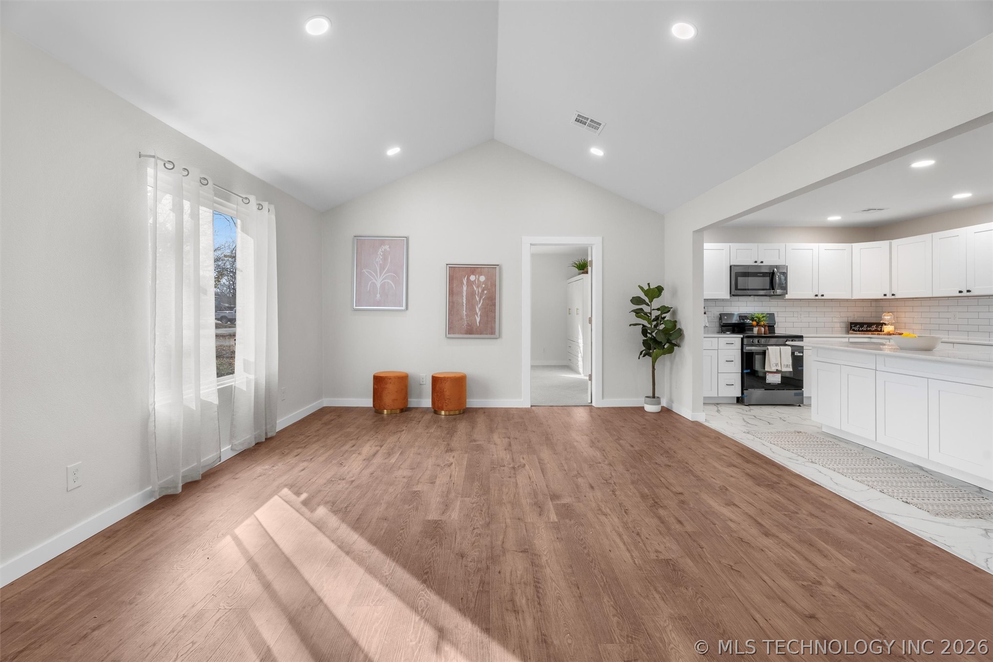 1625 East Drive Property Photo 7