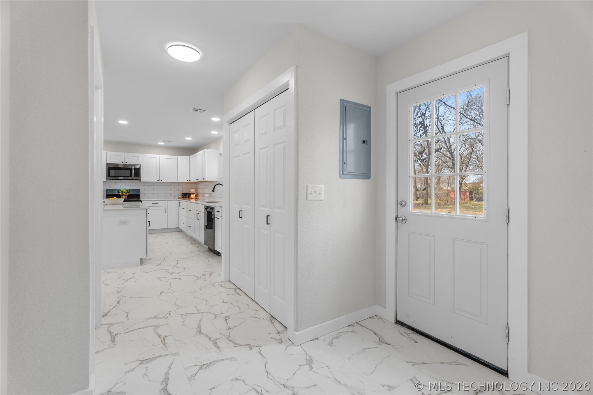 1625 East Drive Property Photo 14
