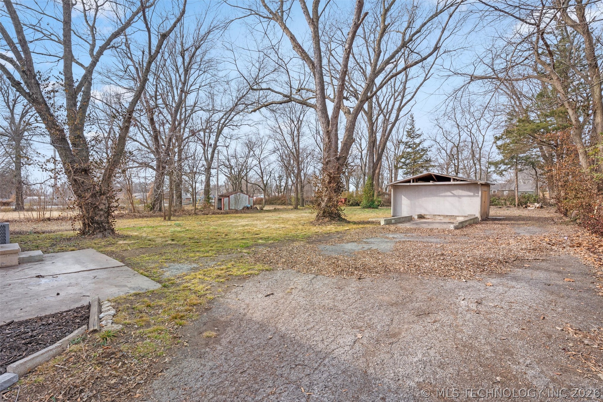 1625 East Drive Property Photo 23