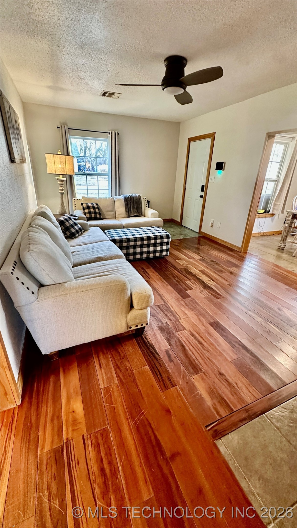 804 E 16th Property Photo 8