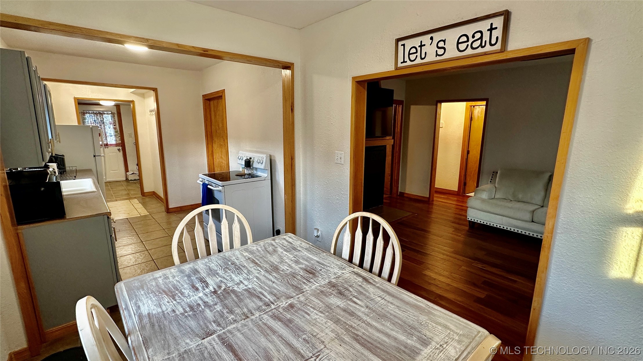 804 E 16th Property Photo 11