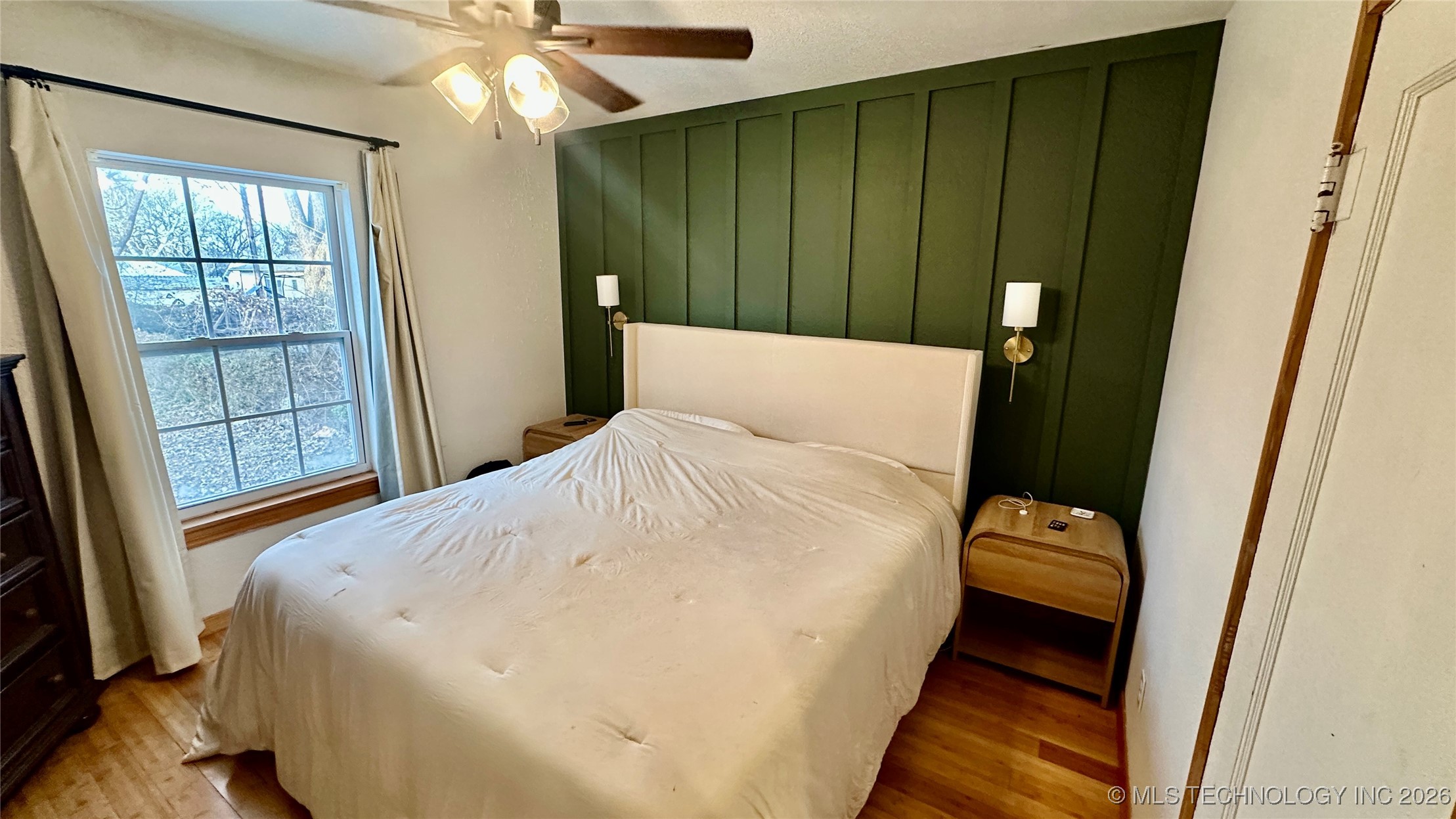 804 E 16th Property Photo 15