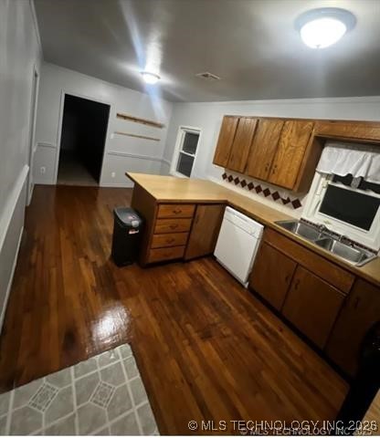 237 N Rogers Avenue Property Photo 4