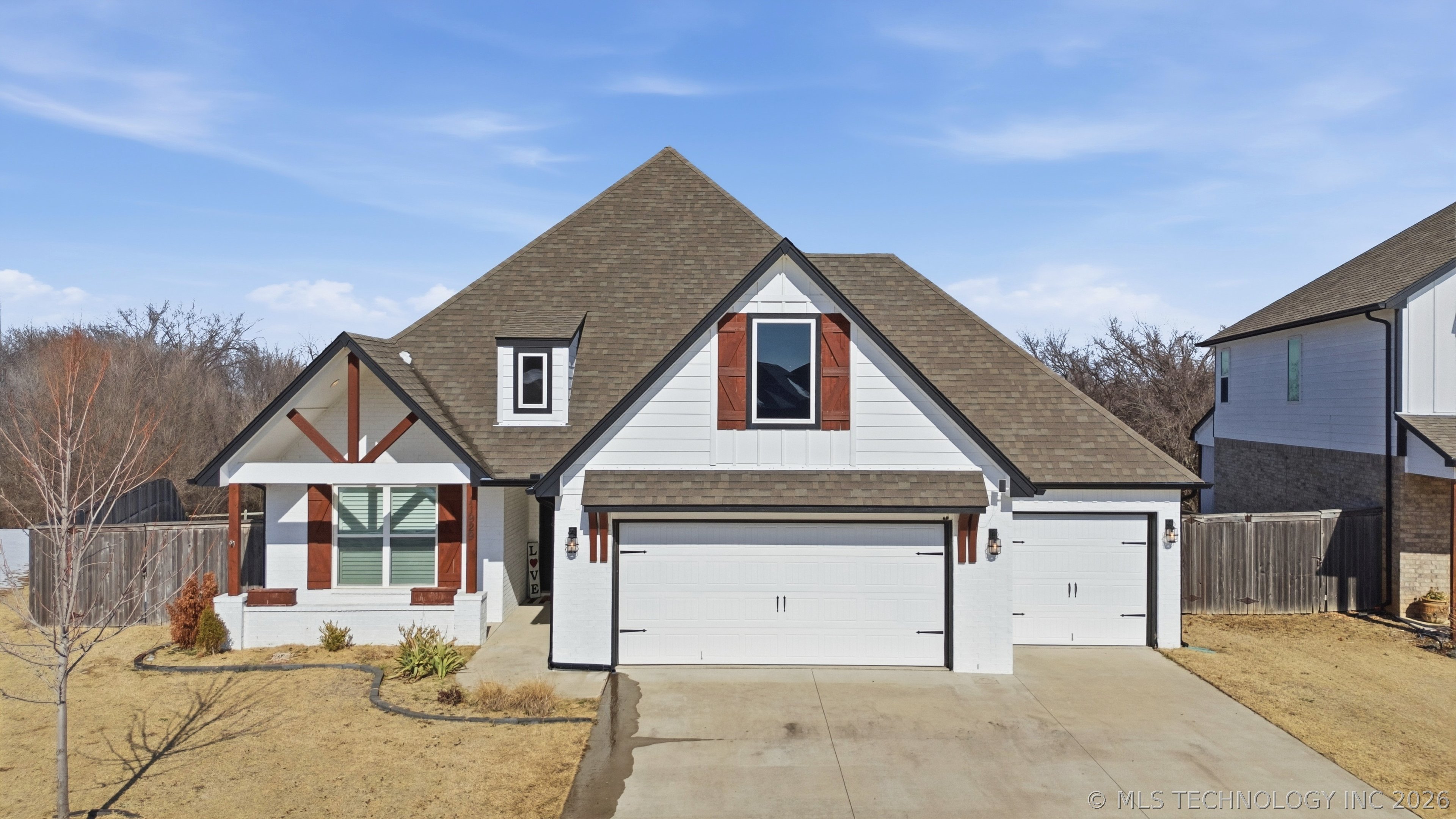 11929 N 131st East Avenue Property Photo 1