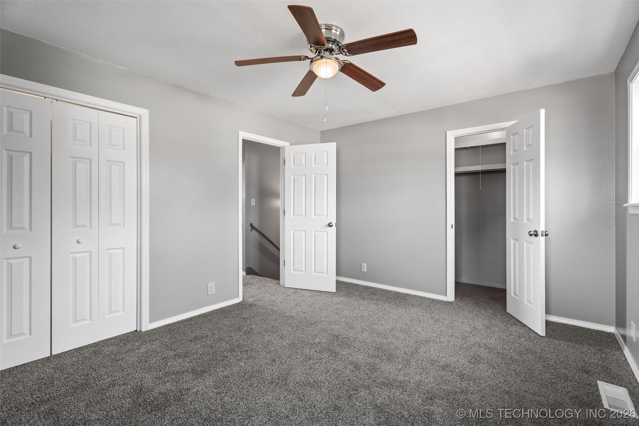 426 W 6th Street Property Photo 11